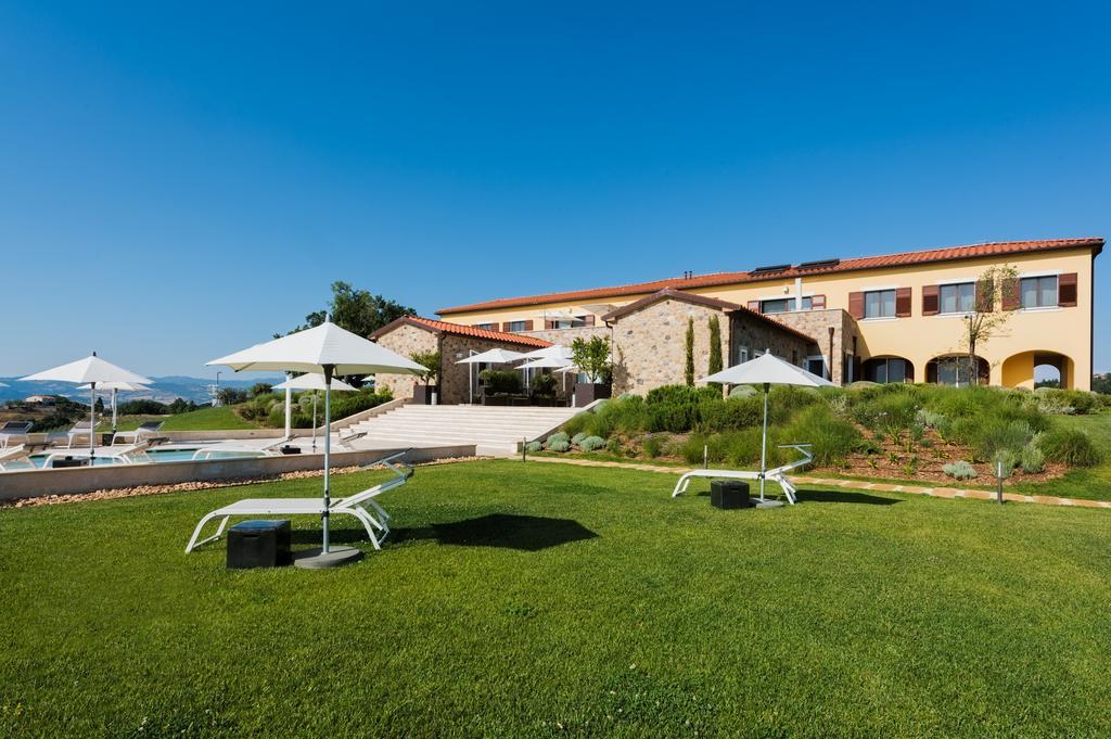 Agriturismo Poggio Mirabile Manciano Esterno foto